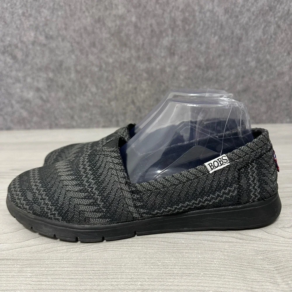Skechers BOBS Womens Sz 10 Black Gray Patterned‎ Slip On Flat Shoes SN 33602 BLK